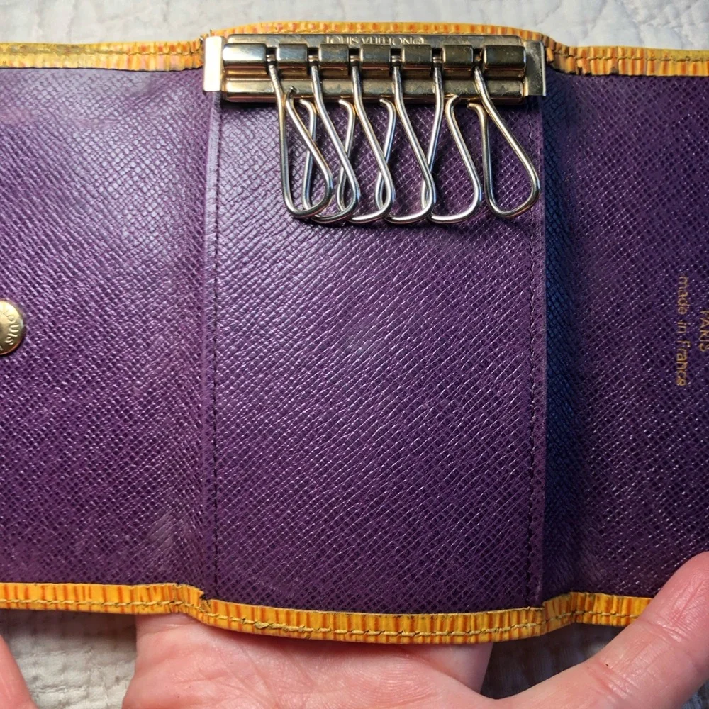 Louis Vuitton Epi Yellow Multicles 6 Ring Key Leather Case w/ purple interior